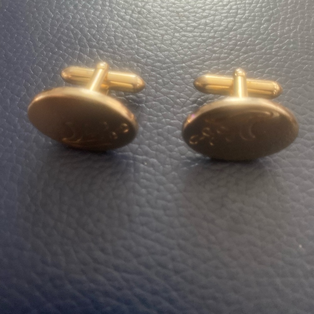 SWANK Gold Oval Cufflinks